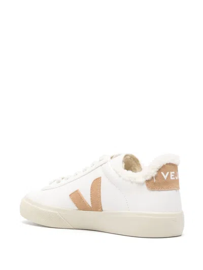 Veja Campo Leather In White