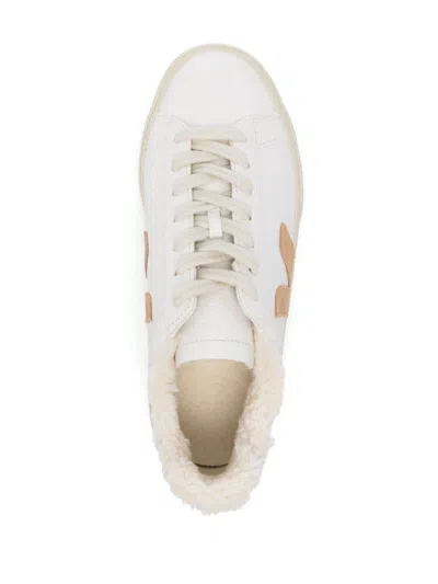 Veja Campo Leather In White