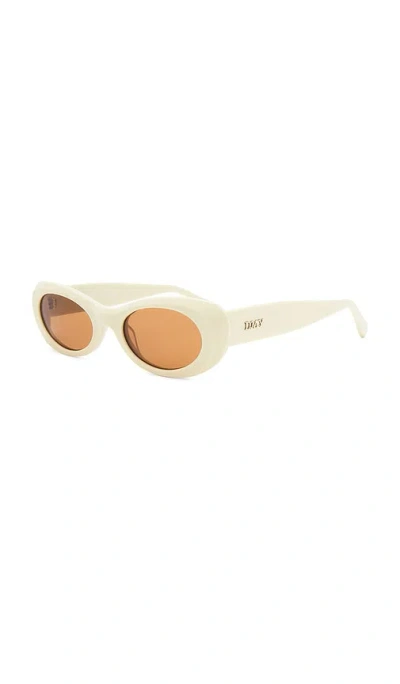 Dmy Studios Solid Color Valentina Sunglasses With Oval Frame In Ivory