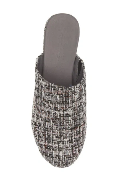 Chocolat Blu Gertie Platform Clog In White/ Black Tweed