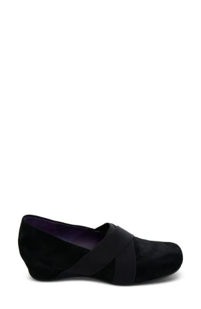 Vaneli Maiya Wedge Pump In Black