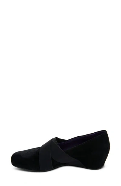 Vaneli Maiya Wedge Pump In Black