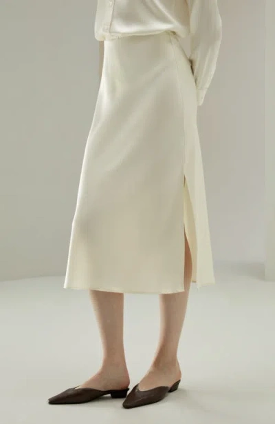 Lilysilk Minimalist Aesthetic Silk Poppy Skirt In Lily White