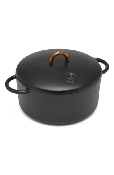 Great Jones The Dutchess 6.75-quart Enamel Cast Iron Dutch Oven With Lid In Pepper