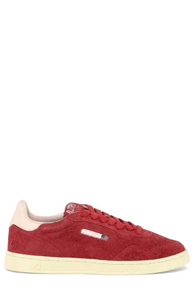 Shop Autry New Flat Low Sneakers In Red