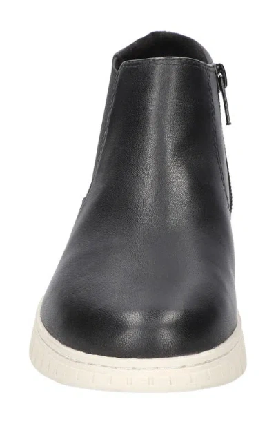 Bella Vita Kingly Bootie In Black Leather