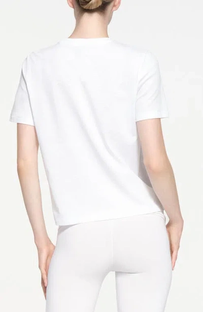 Skims Relaxed T-shirt In Snow