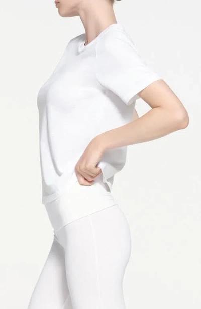 Skims Relaxed T-shirt In Snow
