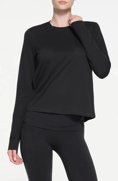 Shop Skims Relaxed Long Sleeve T-shirt In Onyx