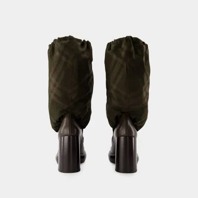 Burberry Wedge 95 Boots In Multicolor
