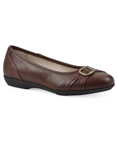Cliffs By White Mountain Calming Buckle Strap Flat In Brown Burnished Smooth