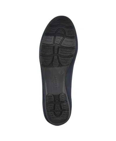 Cliffs By White Mountain Gallant Loafer In Black Suedette