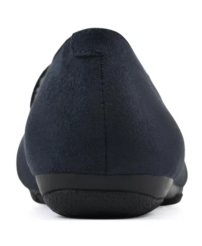 Cliffs By White Mountain Gallant Loafer In Black Suedette