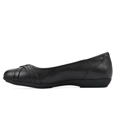 CLIFFS BY WHITE MOUNTAIN WOMEN'S CALMING BALLET FLATS 