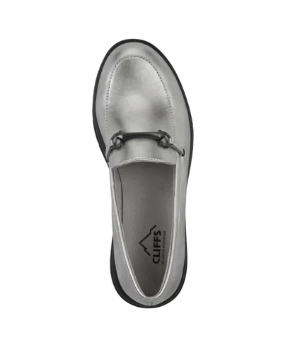 Cliffs By White Mountain Flow Bit Loafer In Old Gold Metallic Smooth