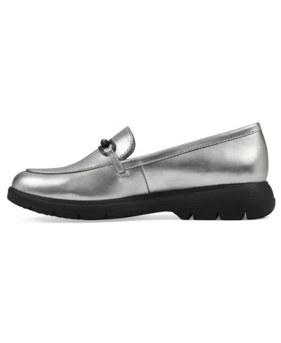 Cliffs By White Mountain Flow Bit Loafer In Old Gold Metallic Smooth