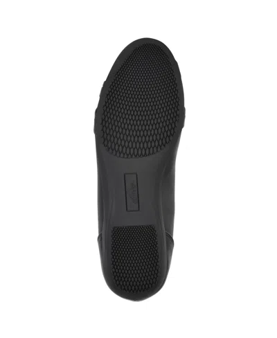 Cliffs By White Mountain Calming Buckle Strap Flat In New Navy Burnished Smooth