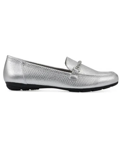 Cliffs By White Mountain Women's Genius Moc Loafers In Silver Snake Print