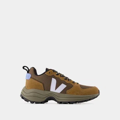 Veja Venturi Ii Sneakers With Chunky Rubber Sole In Brown