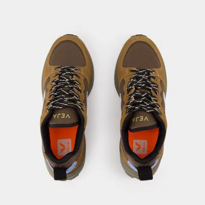 Veja Venturi Ii Sneakers With Chunky Rubber Sole In Brown