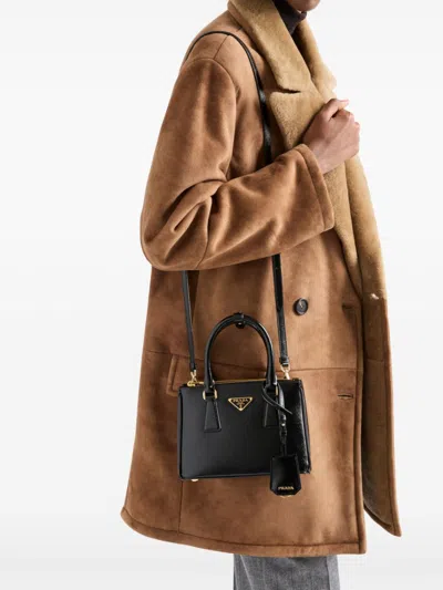 Prada Sac À Main En Cuir In 黑色