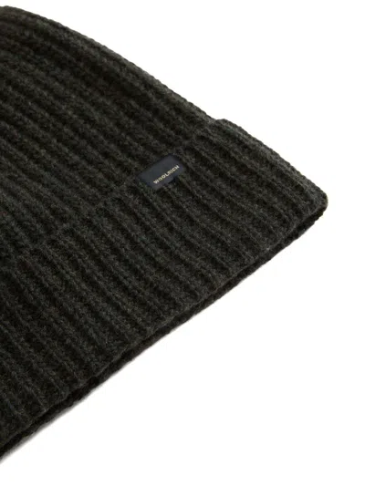 Woolrich Logo Patch Knitted Beanie In Green