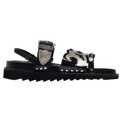 VALSTAR FLAT SANDALS IN BLACK LEATHER WITH METALLIC STRAPS 