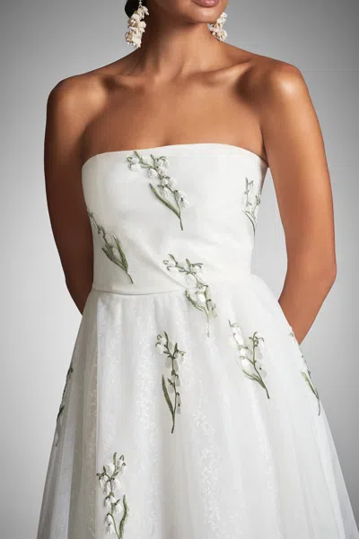 Sachin & Babi Anais Gown In White/embroidered Floral
