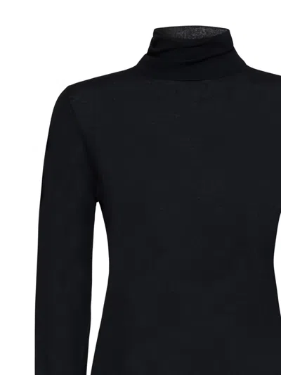 Allude Roll-neck Sweater In Black