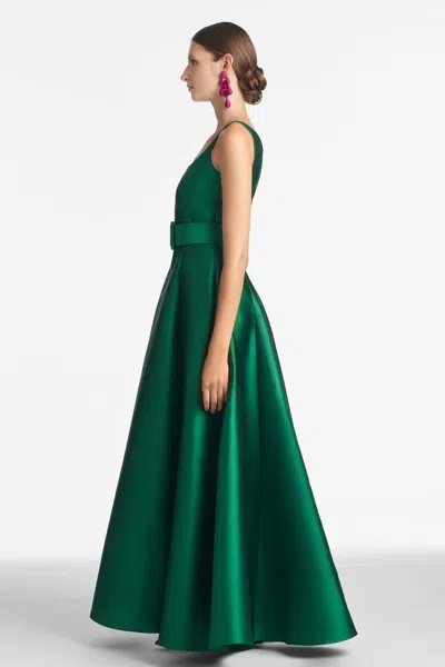Sachin & Babi Kruse Empire-line Belted Gown In Emerald