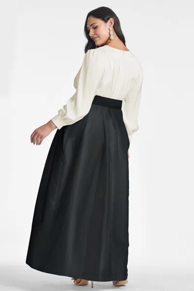 Sachin & Babi Zoe Gown In Black