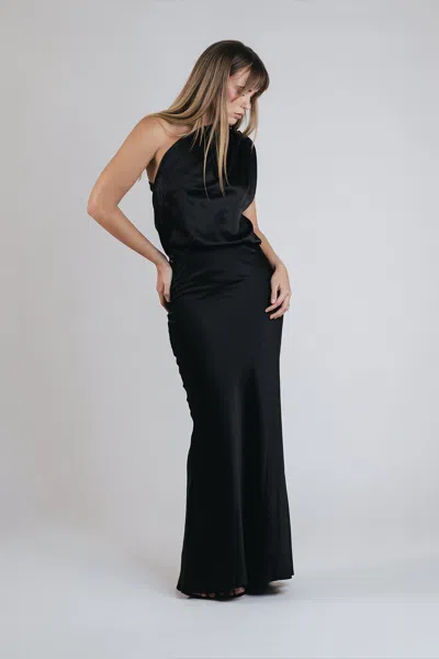 The Sei Asymmetrical Slant Top In Black