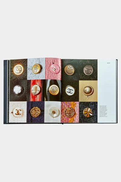 Graphic Image Chanel Collections And Creations Book