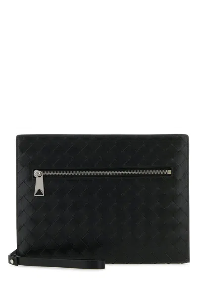 Bottega Veneta Medium Intrecciato Leather Clutch Bag In Black