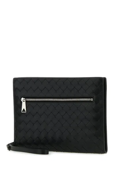 Bottega Veneta Medium Intrecciato Leather Clutch Bag In Black