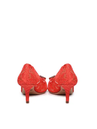 Dolce & Gabbana Bellucci 60 Brooch Embellished Lace Pumps In Red