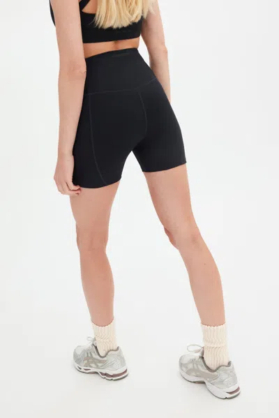 Girlfriend Collective High-rise Seamless Bike Short In Black