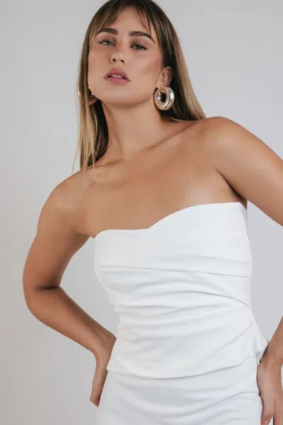 The Sei Strapless Pleat Top In Ivory Crepe