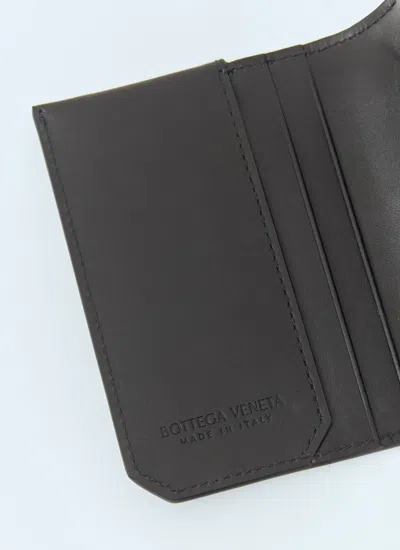 Bottega Veneta Men Intrecciato Piccolo Flap Cardholder In Black