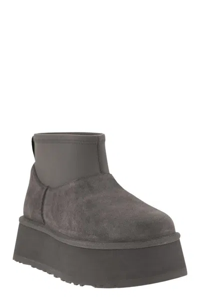 Ugg Classic Mini Dipper Boots In Grey