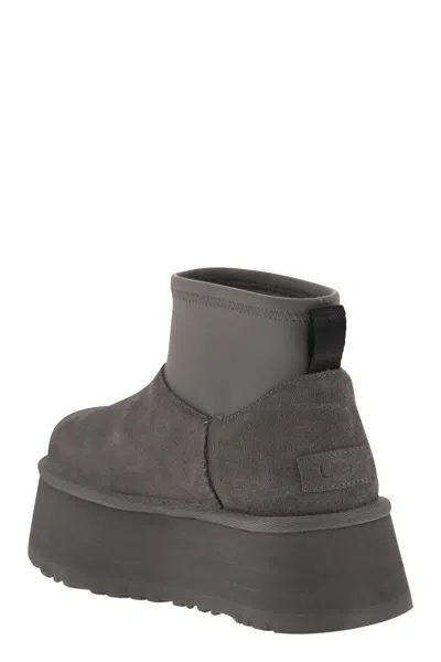 Ugg Classic Mini Dipper Boots In Grey