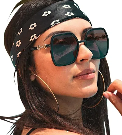 Pre-owned Gucci Gg0890s 001 Black Gray Square Women Sunglasses 55mm 55x19x140