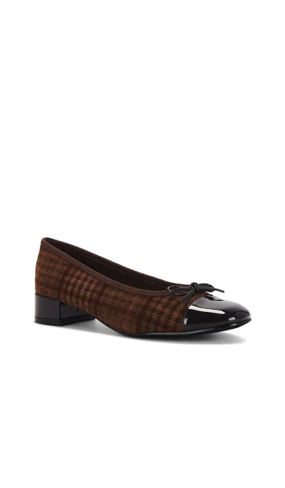 Jeffrey Campbell Dancerie Flats In Brown