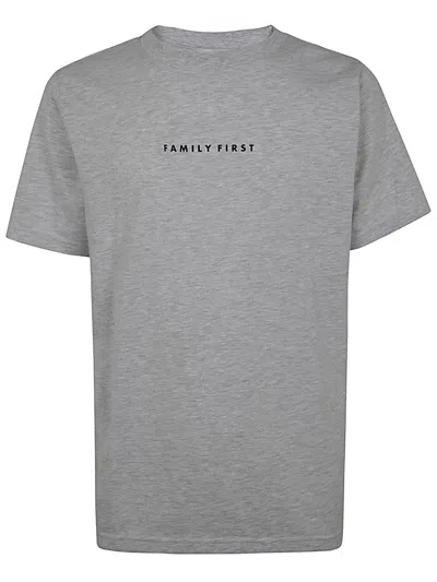 Family First T-shirt Box Logo In Grey