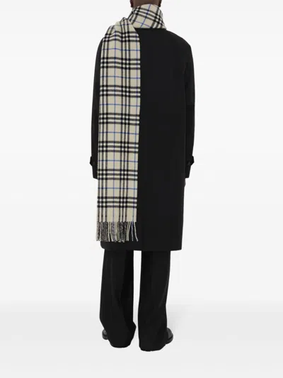 Burberry Kaschmirschal Mit Vintage-check In Nude