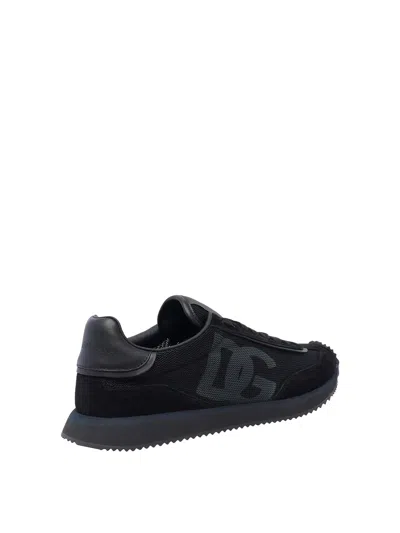 Dolce & Gabbana Low Top Sneakers Featuring Suede Accents In Negro
