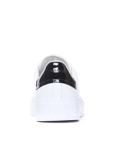 Givenchy Men Leather Sneakers With 4g Metal Logo In Blanco