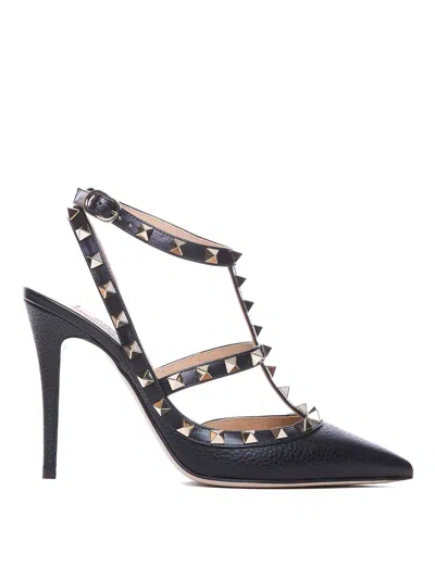 Valentino Garavani Studded Leather Decollete Pumps In Black