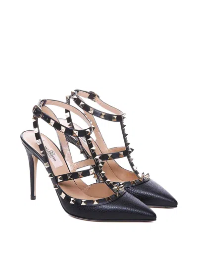 Valentino Garavani Studded Leather Decollete Pumps In Black