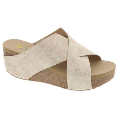 Volatile Women's Firefly Sandal In Gold In Gold